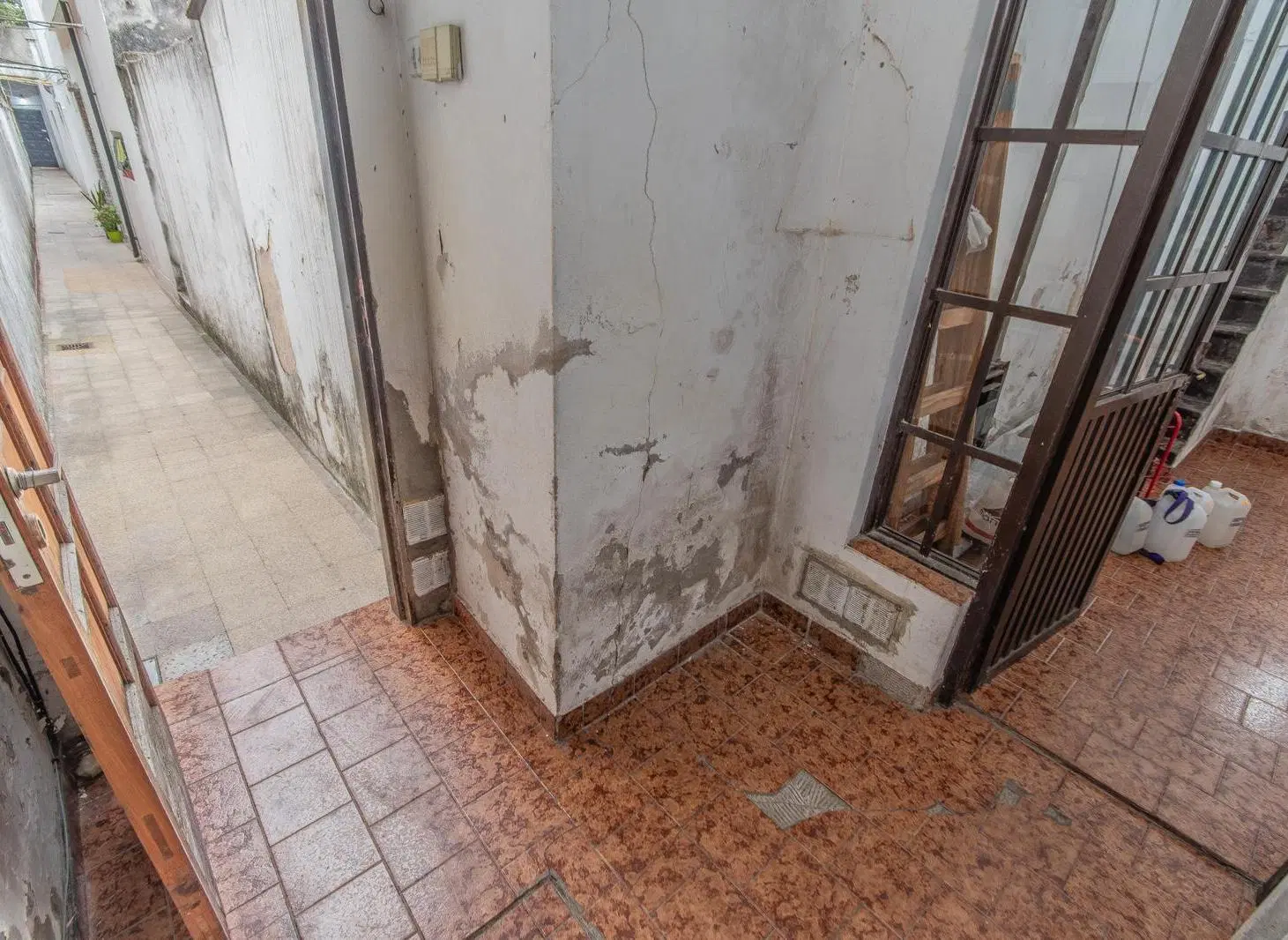 Venta PH tres ambientes con patio y terraza Villa Luro 5