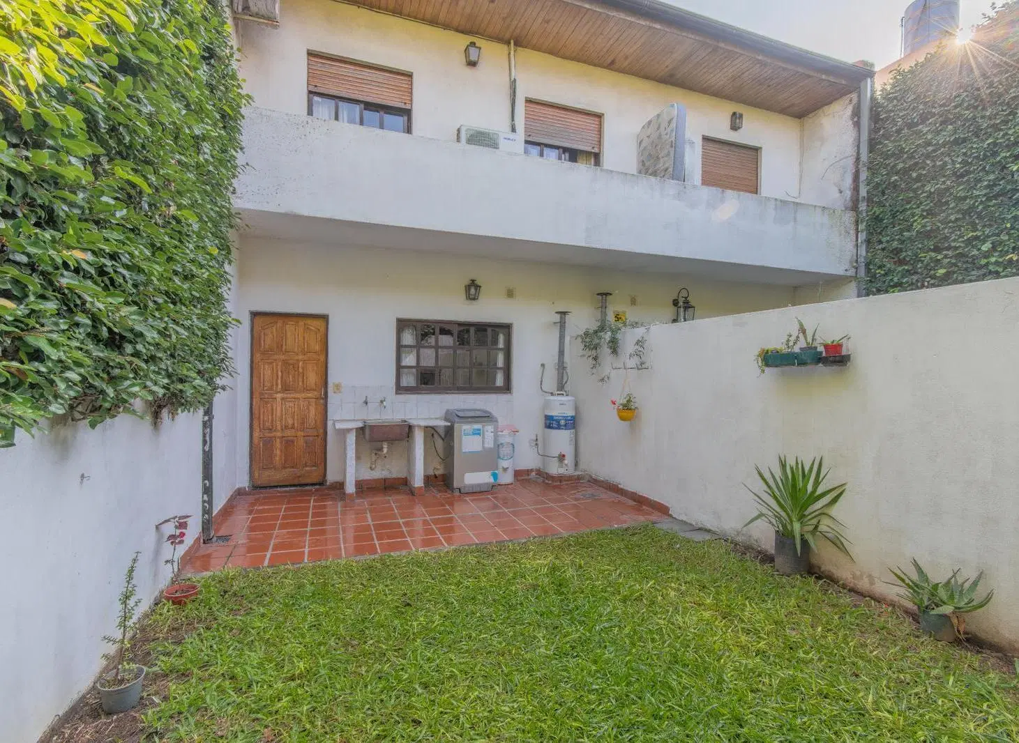 VENTA PH EN DUPLEX 4 AMBIENTES CON JARDIN Y COCHERA VILLA URQUIZA 2