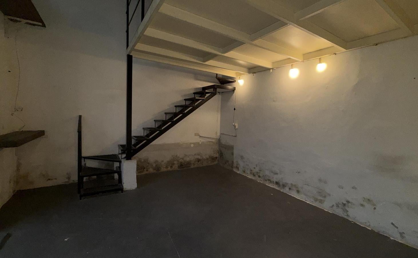 Foto de VENTA PH MONOMBIENTE CON ENTREPISO VILLA URQUIZA A RECICLAR, imagen 4