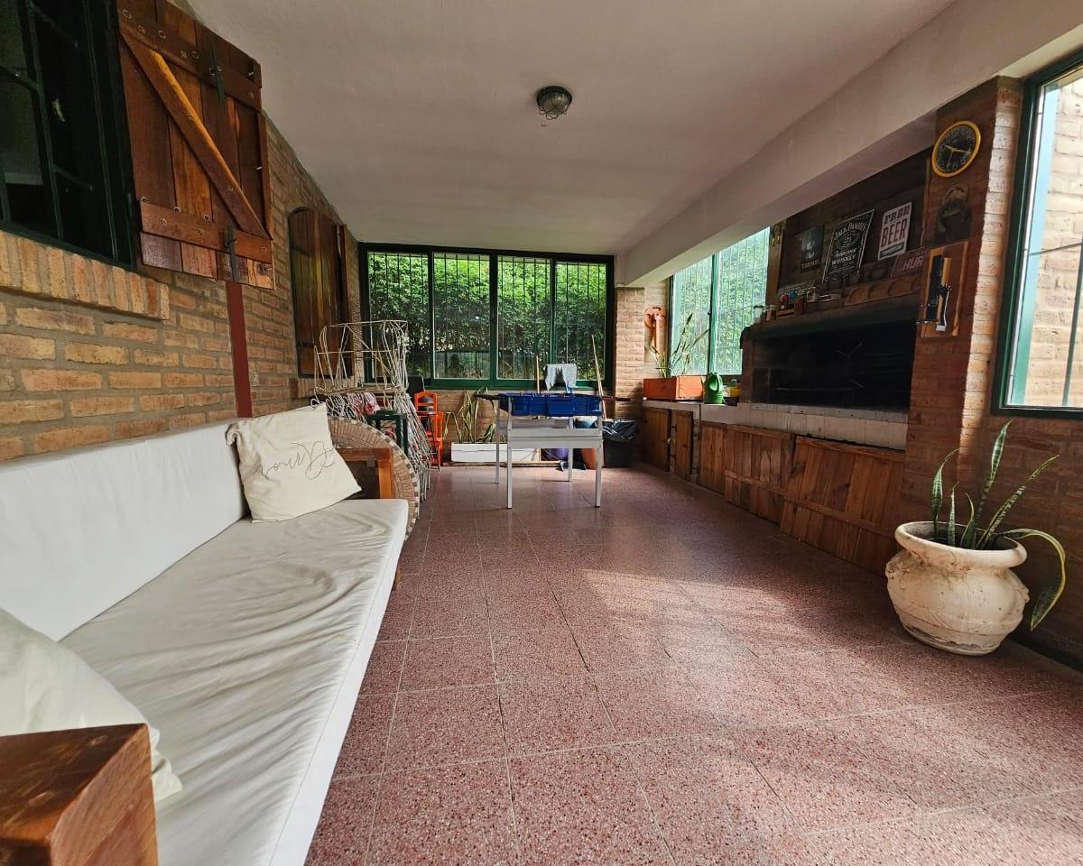 Venta Casa Carlos Paz con Pileta 1