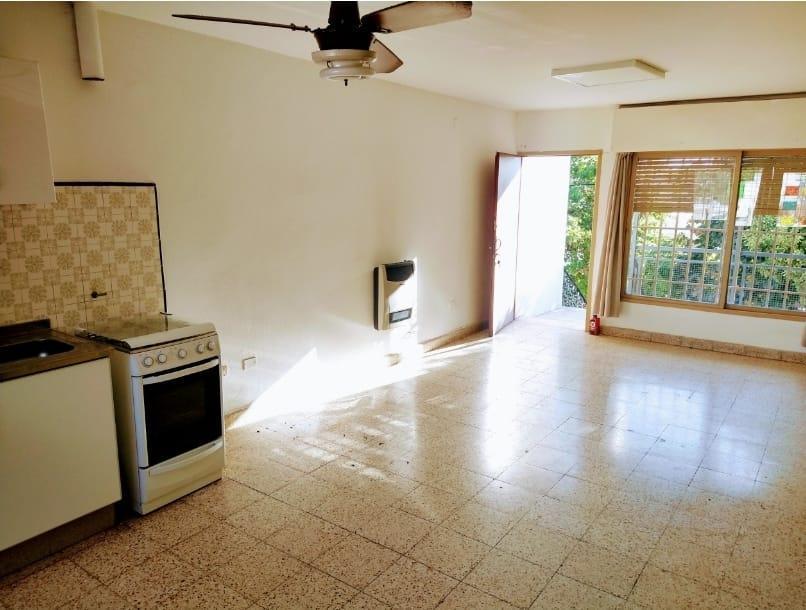 Casa en Venta en Barrio Los Naranjos a m de Av Fuerza Aerea 1