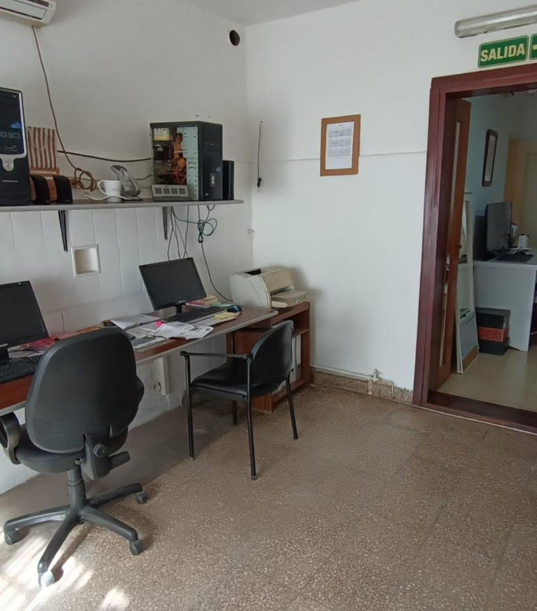 Galpon Casa Depto en Barrio San Vicente Parque 2