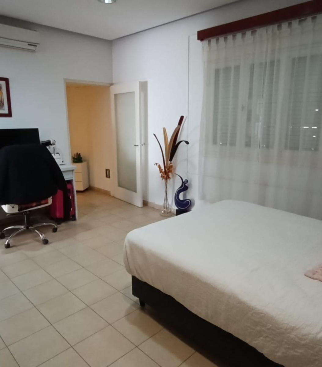 Galpon Casa Depto en Barrio San Vicente Parque 1