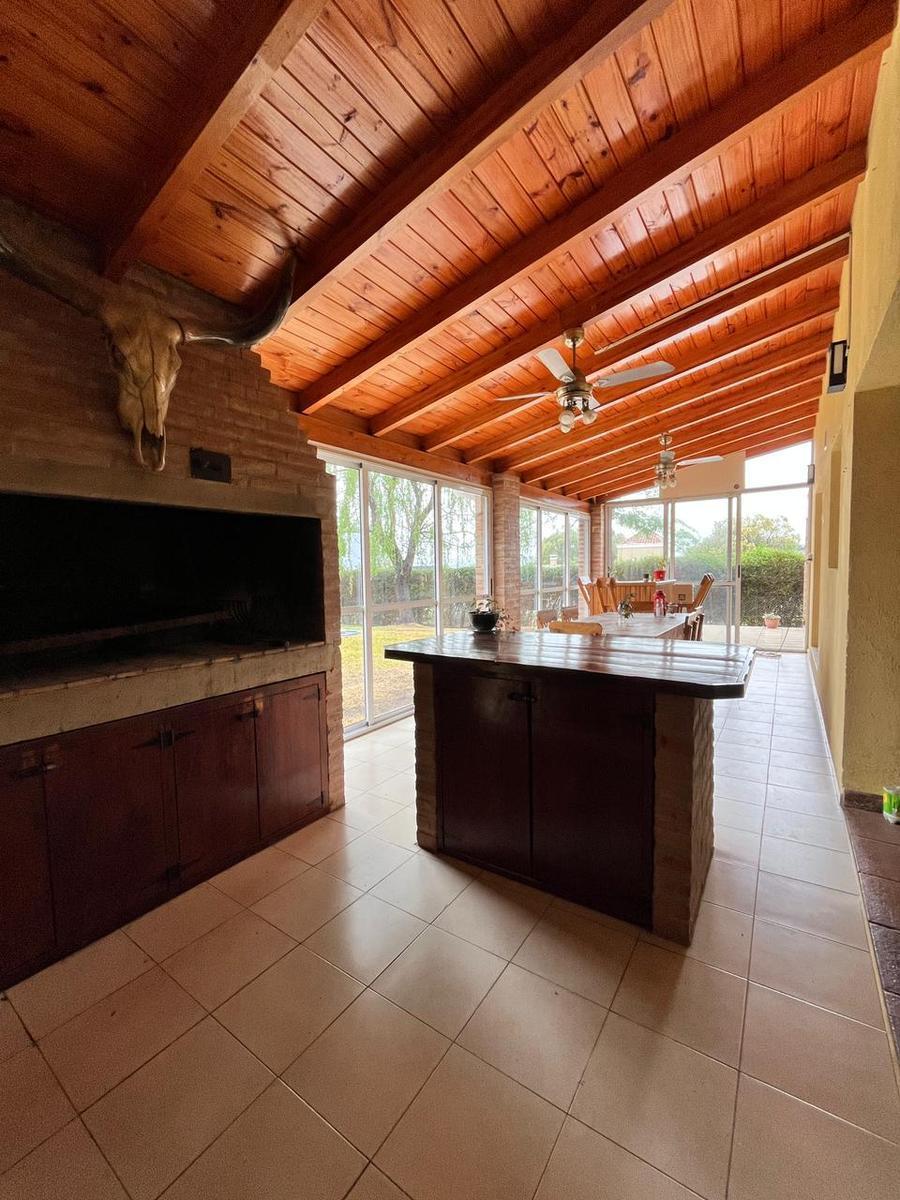 Casa en 4 Hojas - Lote Central 3