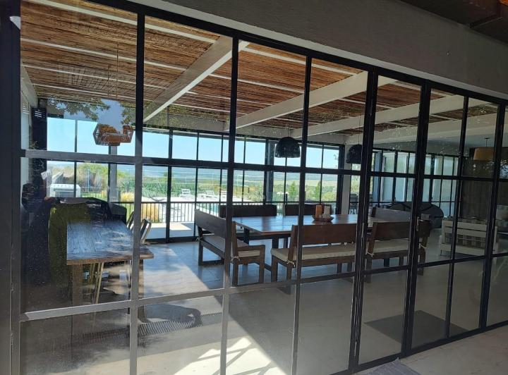 CASA CON VISTA AL LAGO ALTOS DEL CORRAL 3