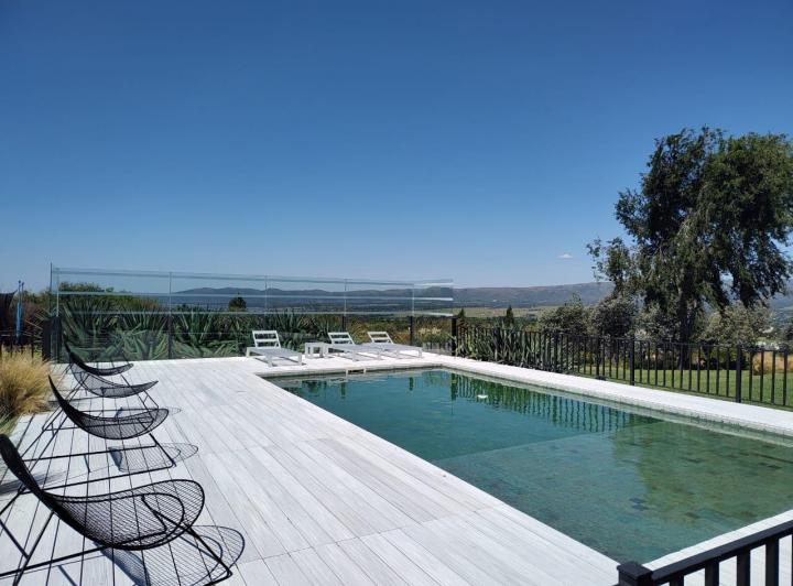 CASA CON VISTA AL LAGO ALTOS DEL CORRAL 1
