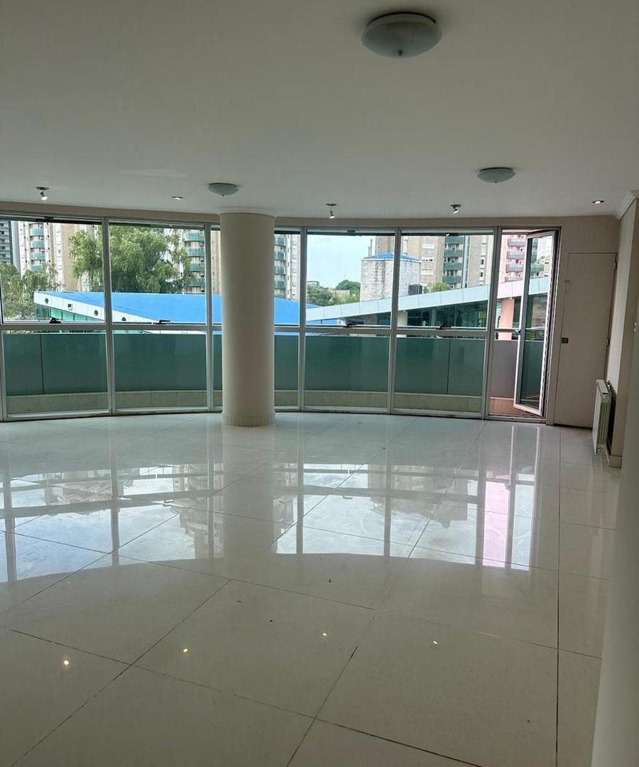 Venta Semipiso  torre VIP Altos de Villa Sol 3 dormitorios con 2 cocheras