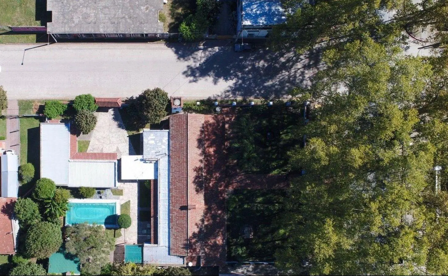 Casona colonial en Colonia Caroya, amplio terreno! 3
