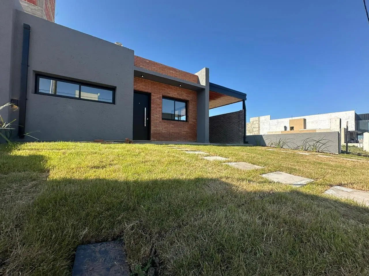 Casa en VENTA CASA DOCTA 3 DORMITORIOS A ESTRENAR PLANTA BAJA 5