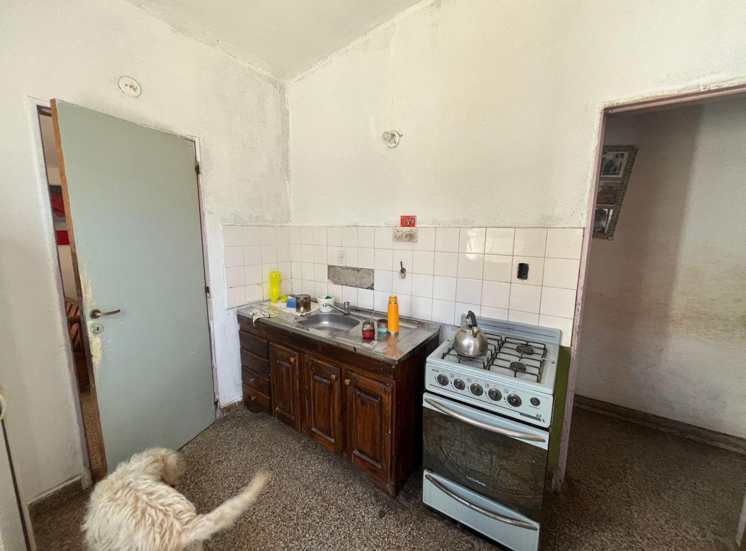 Foto de venta casa 4 dormitorios 2 baños en Quintas de Arguello IDEAL INVERSOR, imagen 2