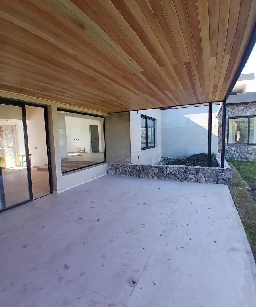 Casa en Estancia El Terrón de una sola planta, fondo Golf! 5