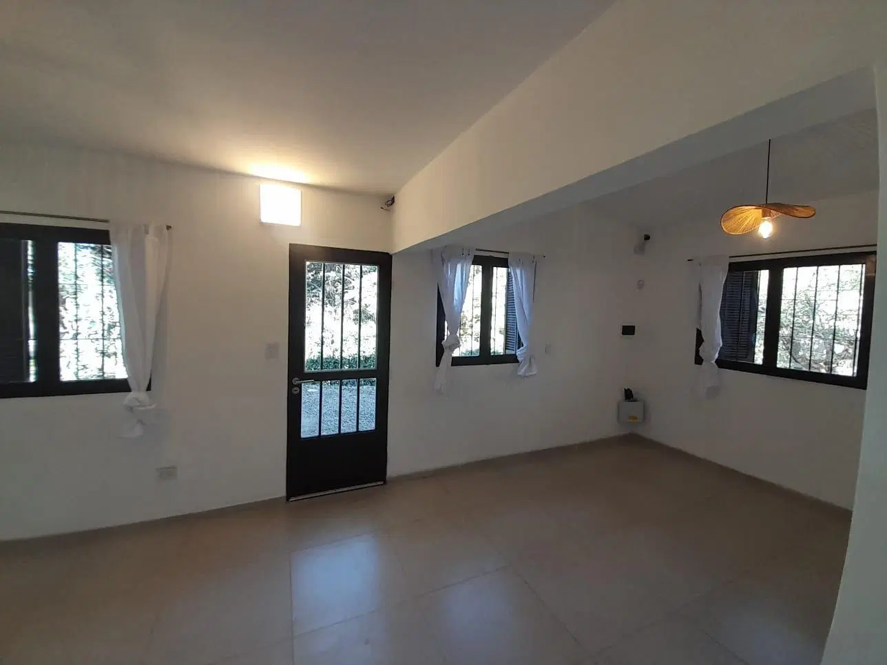 Casa refaccionada a nuevo lote 1350m2 En Rio ceballos 5