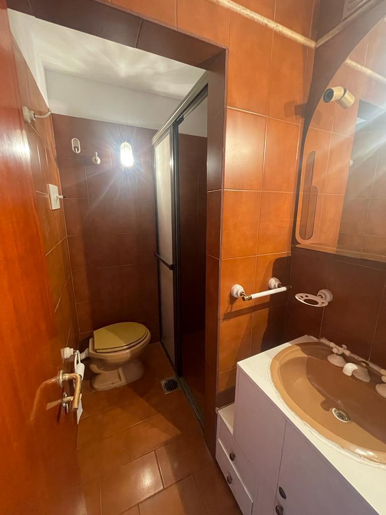 Foto de Piso completo, 3 dormitorios con cochera incluida en Nueva Córdoba, imagen 1