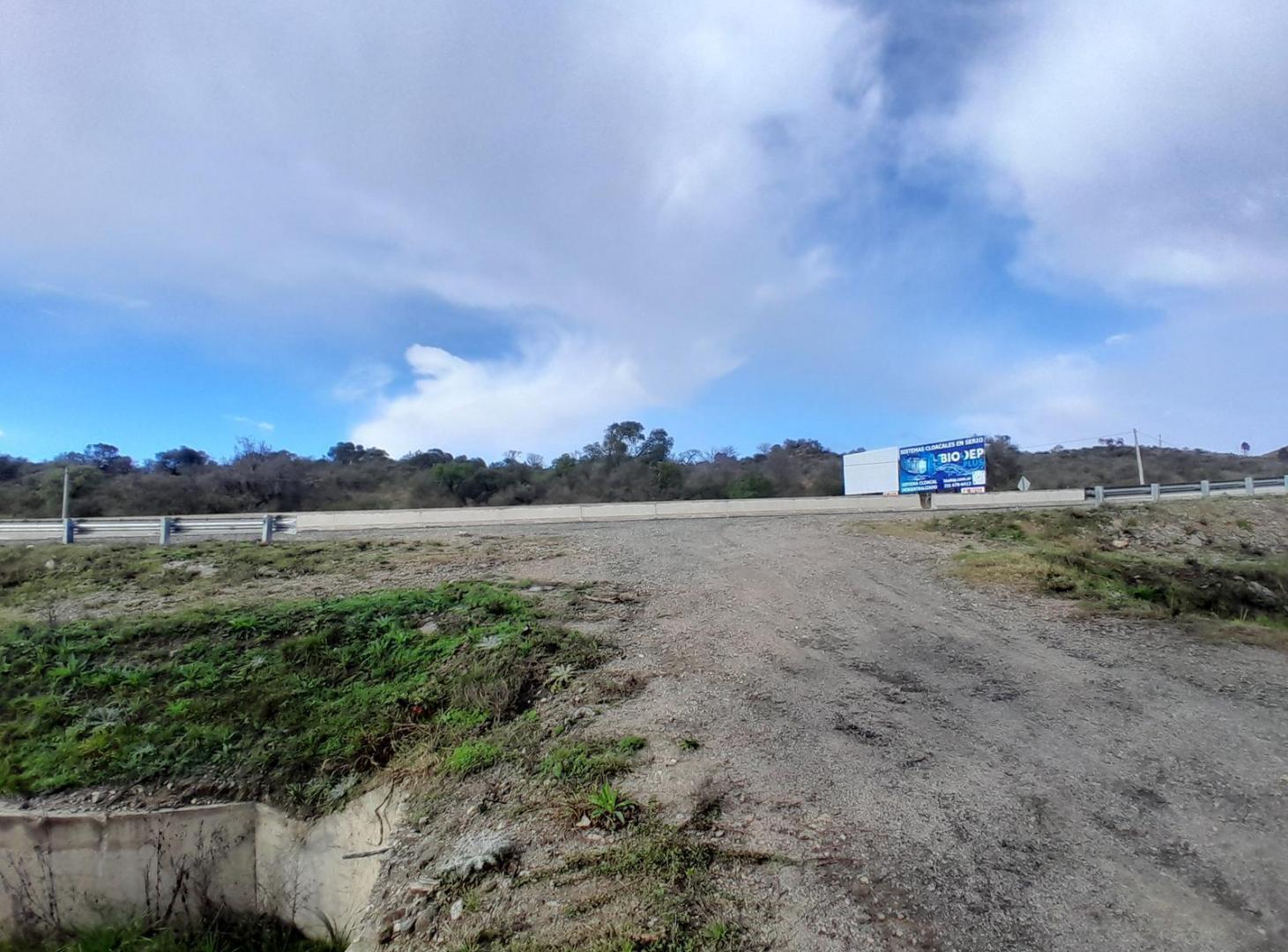 Foto de Villa Ciudad América | 3,22 Ha con Galpón 2 Casas (800 m² construidos), imagen 5
