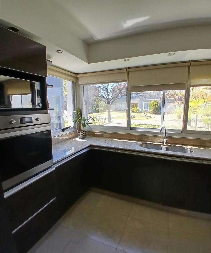 Foto de Country San Isidro - 3 Dorm./Cochera Cubierta/Quincho/Pileta - 1 PLANTA, imagen 5