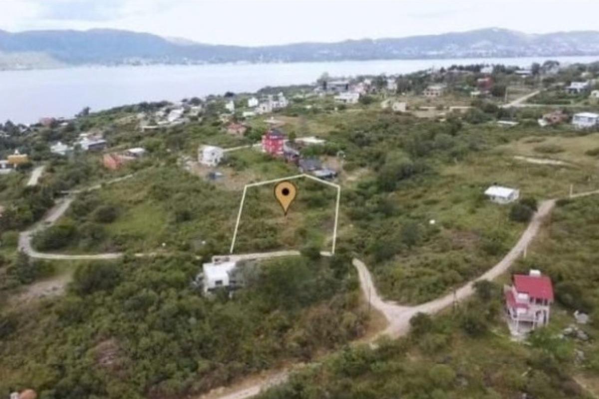 Foto de Se Vende Terreno en Villa Parque Siquiman, imagen 1