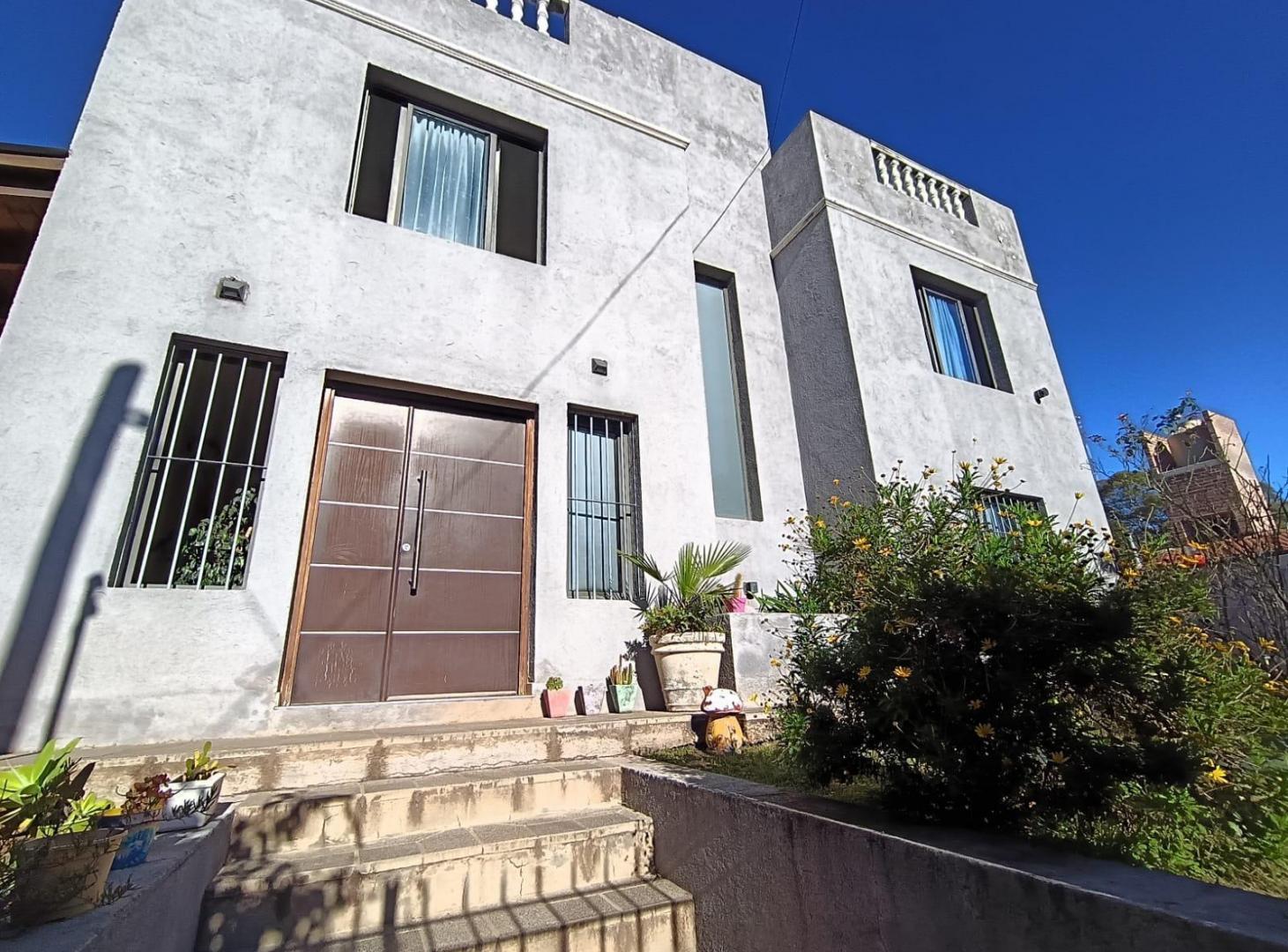 Foto de CASA EN VENTA DE 4 AMBIENTES EN VILLA ALLENDE, CÓRDOBA, imagen 3