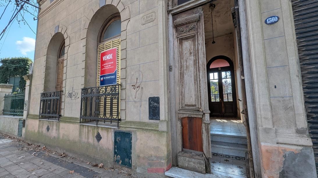 Foto de Lote de 704 m² con antigua casona en venta | Av. España | Luján, imagen 1