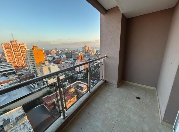 Foto de ALQUILER | SEMIPISO CÉNTRICO 4 DORMITORIOS 2 COCHERAS – POSADAS, imagen 3