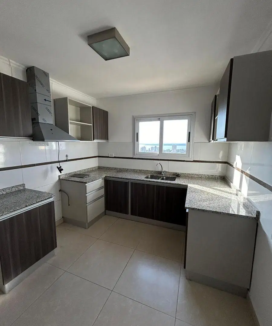ALQUILER | DEPARTAMENTO 3 DORMITORIOS CON COCHERA – CENTRO DE POSADAS 2
