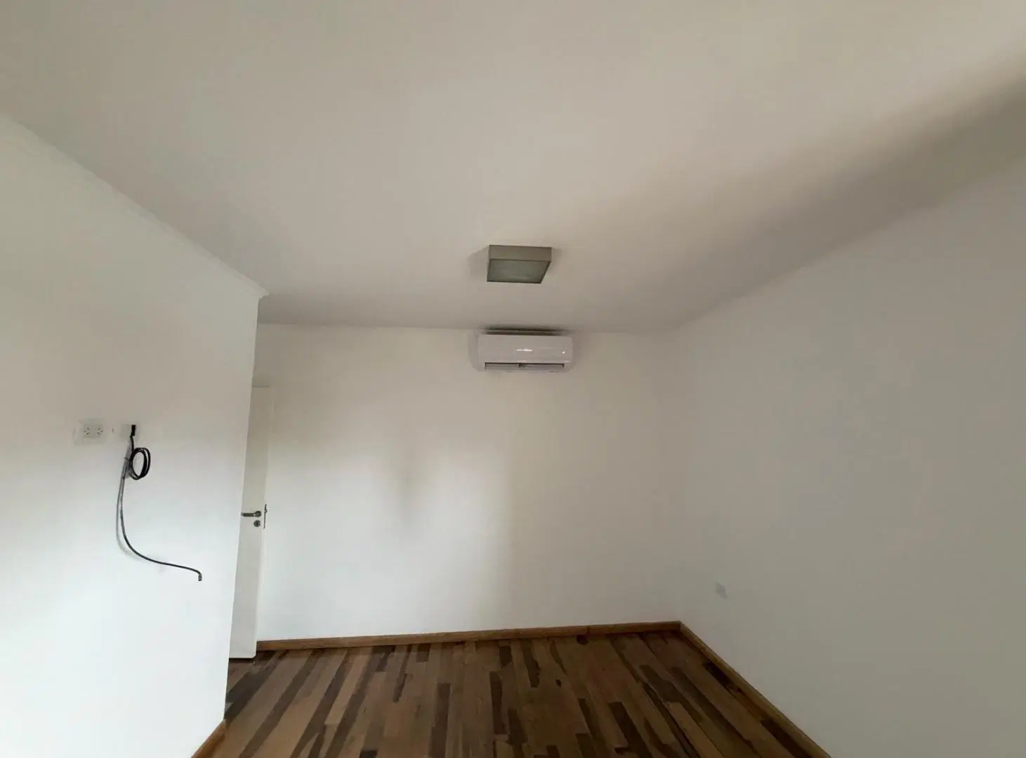 ALQUILER | DEPARTAMENTO DE 3 DORMITORIOS CON COCHERA – POSADAS 4