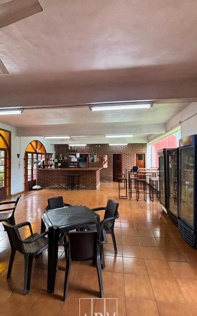 Foto de VENTA | COMPLEJO DEPORTIVO Y COMERCIAL SOBRE AV. BARTOLOMÉ MITRE, imagen 5