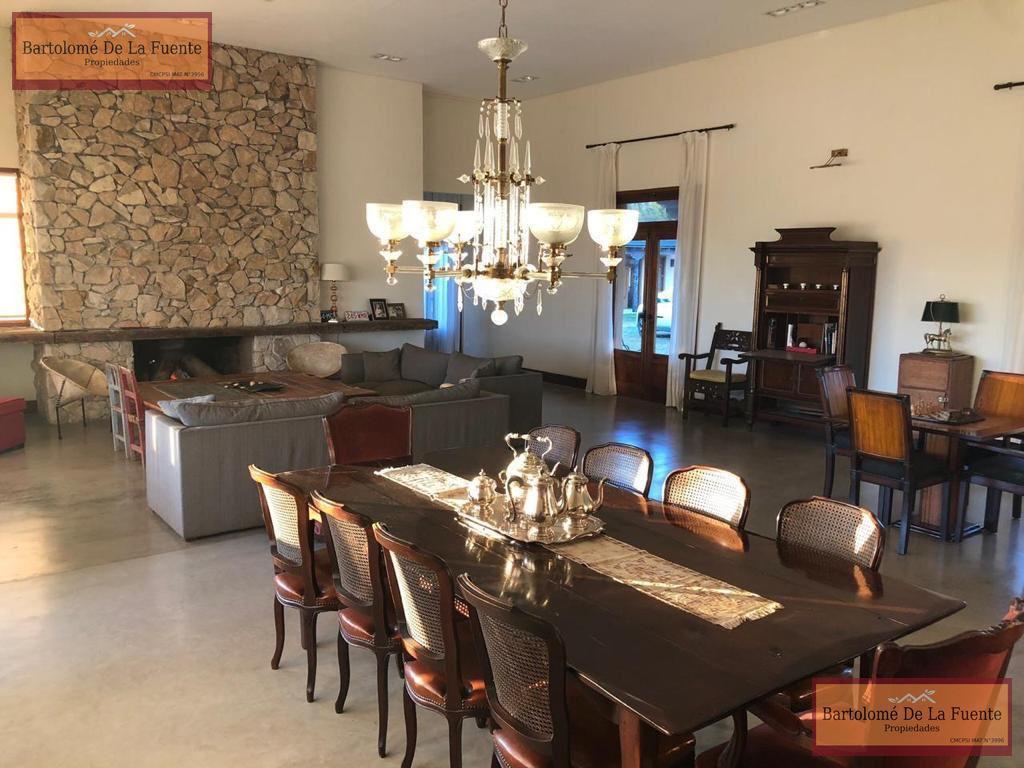 Foto de Hermosa Casa en Quebradas, imagen 2