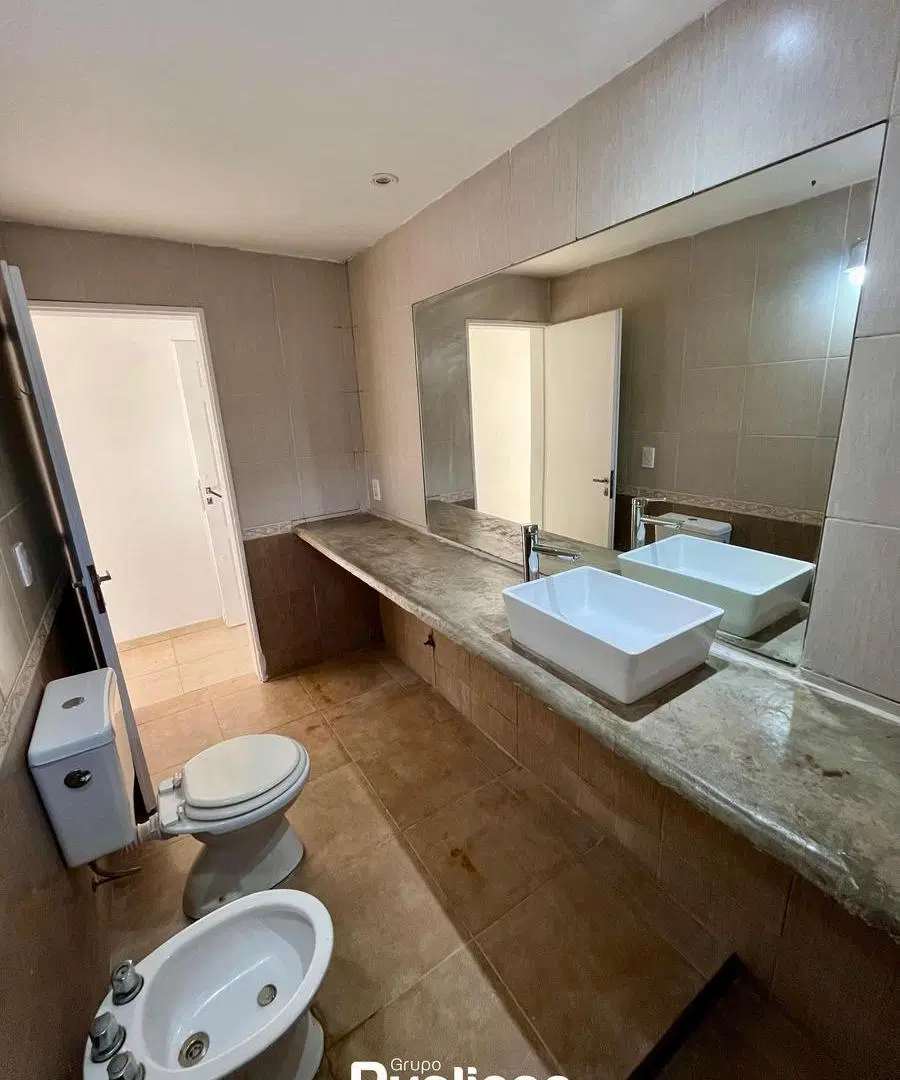 Casa en alquiler Moreno 4