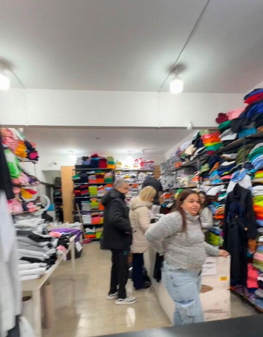 Foto de Local Comercial en Alquiler Frente a Plaza Once | 162 m² | Av. Rivadavia, imagen 2