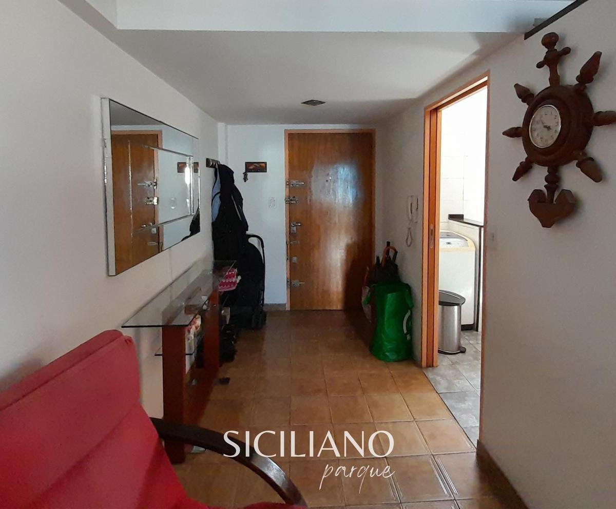 Reservado - Departamento - San Cristobal - 3 Amb C/balcón Al Frente - 69 m² 1
