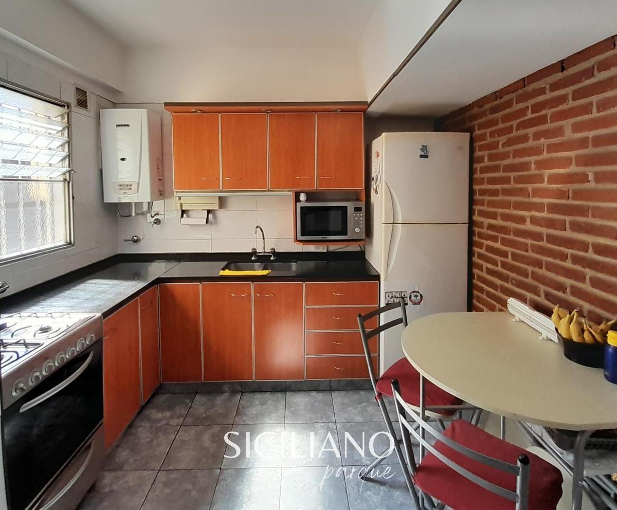 Reservado - Departamento - San Cristobal - 3 Amb C/balcón Al Frente - 69 m² 3