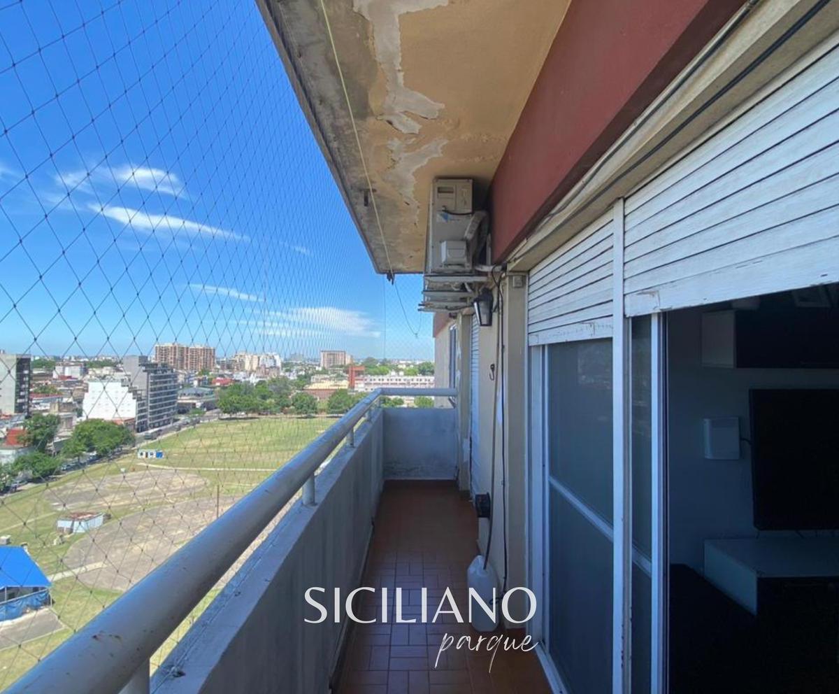 Depto - San Cristobal - 3 Amb. C/balcón Corrido Al Fte - 60 m 2