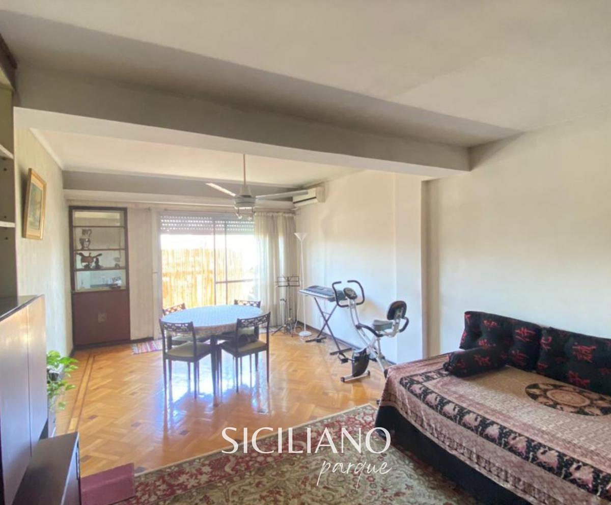 Departamento - San Cristobal - 4 Amb. C/dependencia y Balcón Corrido. - 116 m² 2
