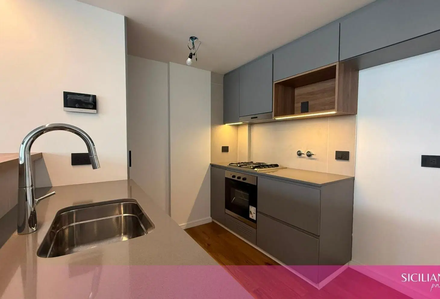Venta - Departamento - 2 Ambientes- Caballito - Balcón con parrilla 5