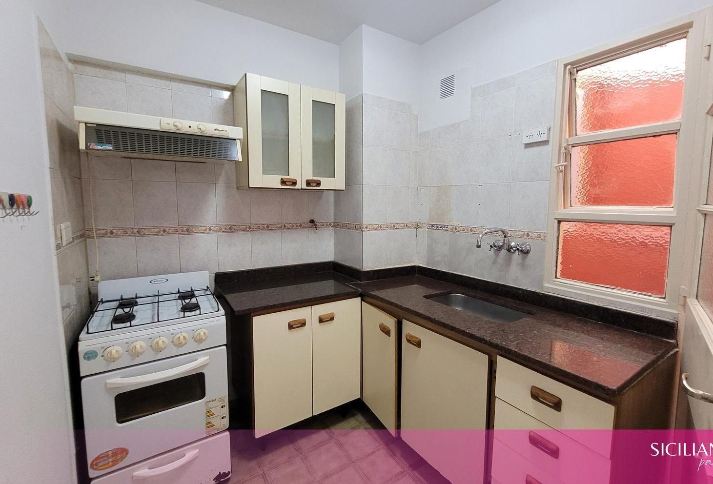 Foto de Venta - Departamento - 2 Ambientes - Balvanera - Patio y Balcón, imagen 3