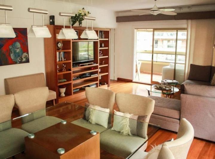 Venta en Puerto Madero 4 ambientes con cochera y baulera 4