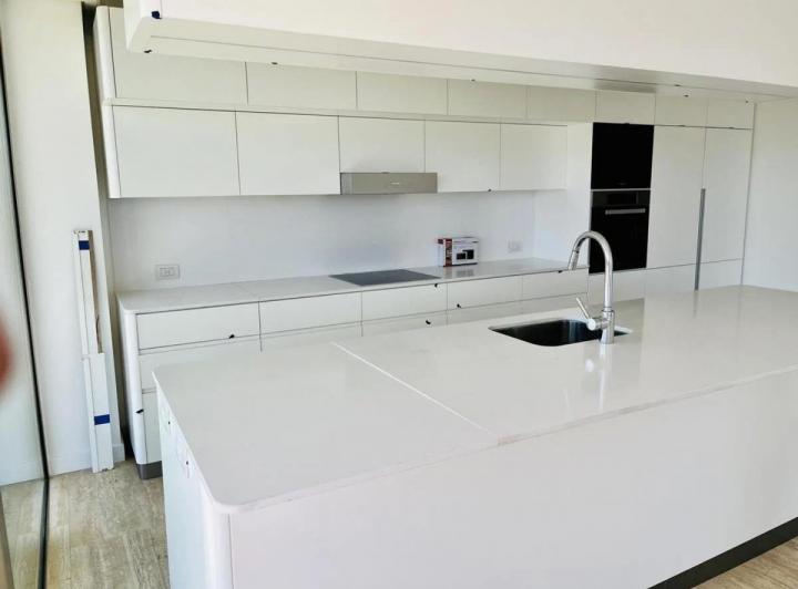 Venta en Oceana Puerto Madero 3 ambientes al dique con Cochera y Baulera 4