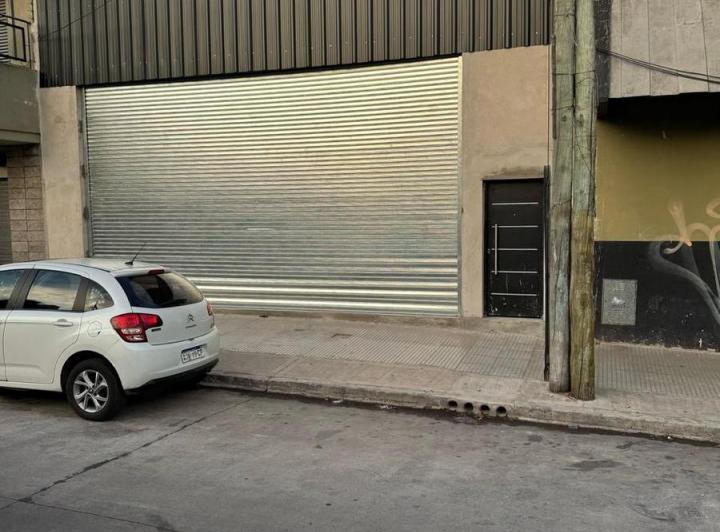 Local , a estrenar en alquiler en Quilmes !! 3