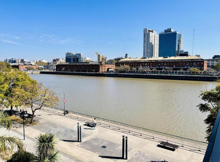 Venta en Oceana Puerto Madero 3 ambientes al dique con Cochera y Baulera 1