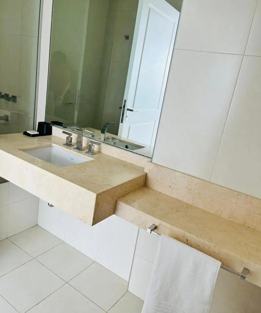 Departamento en Alquiler de 2 Ambientes en Puerto Madero Amoblado con Cochera en Torres del Yacht 1