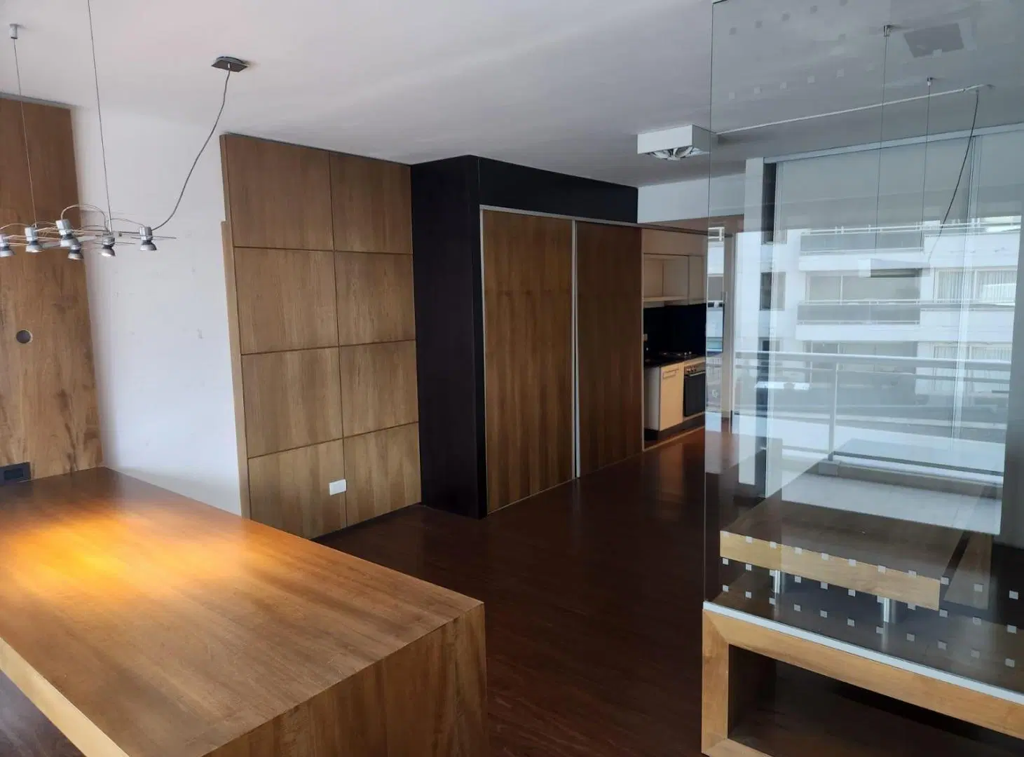 Monoambiente en venta  sin muebles, Apto Profesional en Harbour Residences. 4
