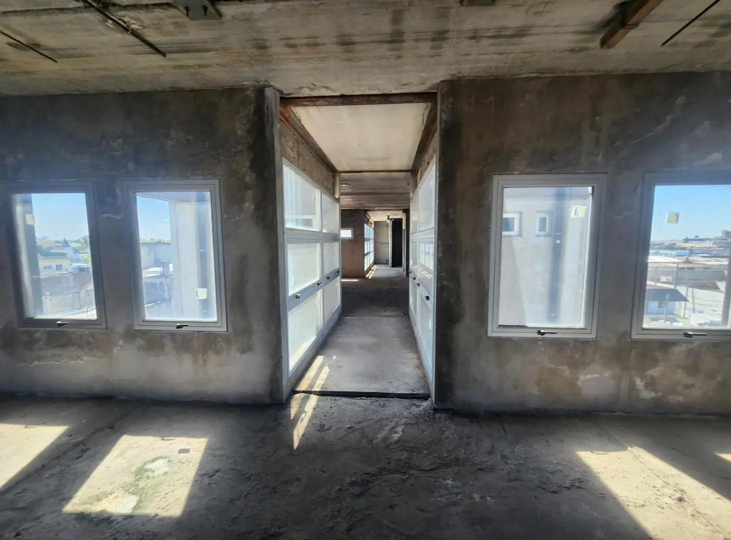 Edificio Comercial en S.Justo (Ctro) PB 3 pisos con Patio 3