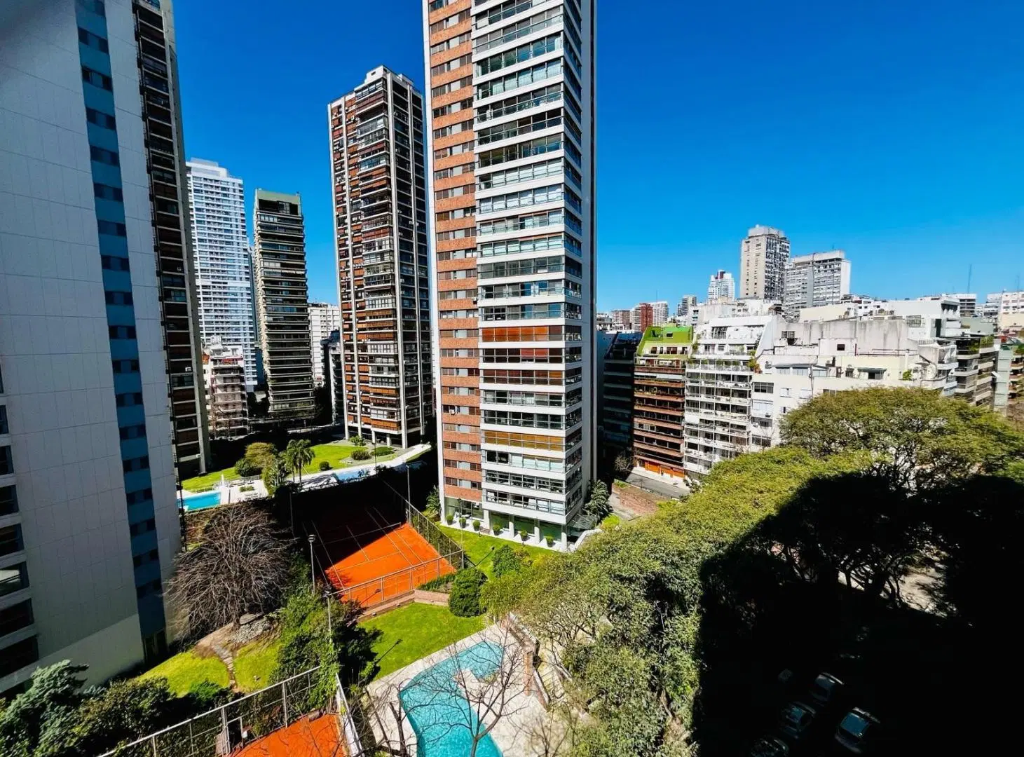 Venta en Palermo Chico Torre de 5 ambientes con dependencia cocheras y baulera! 1