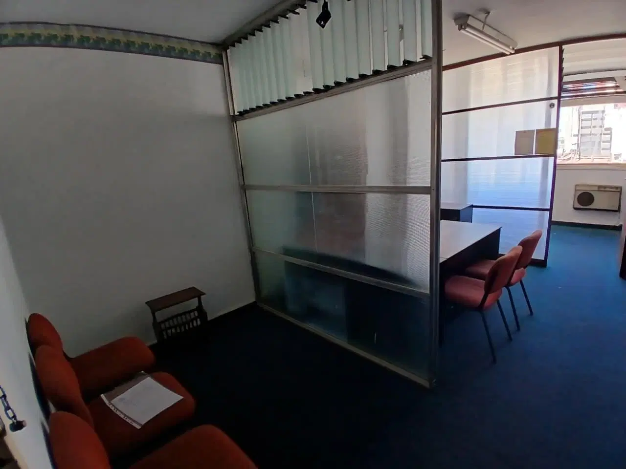 Oficina en venta de 2 despachos en San Nicolas, Piso alto !PERMUTA !! 5