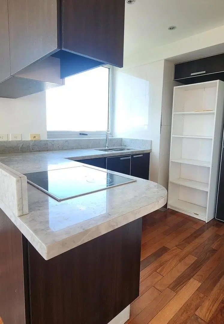 Departamento en Venta de 2 Ambientes en Puerto Madero, Torres del Yacht Piso alto !! 3