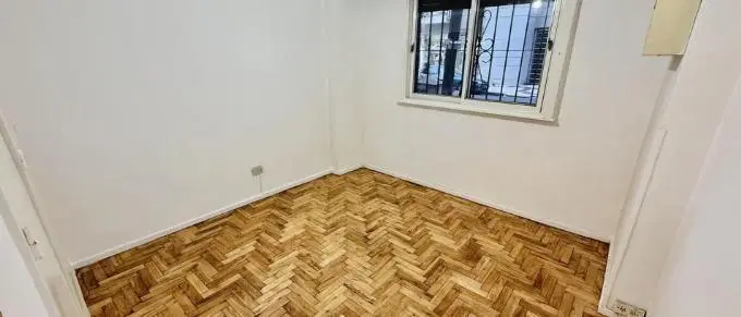 Departamento en Venta de 3 Ambientes en Villa Crespo con Patio planta baja, Apto Crédito !!! 2