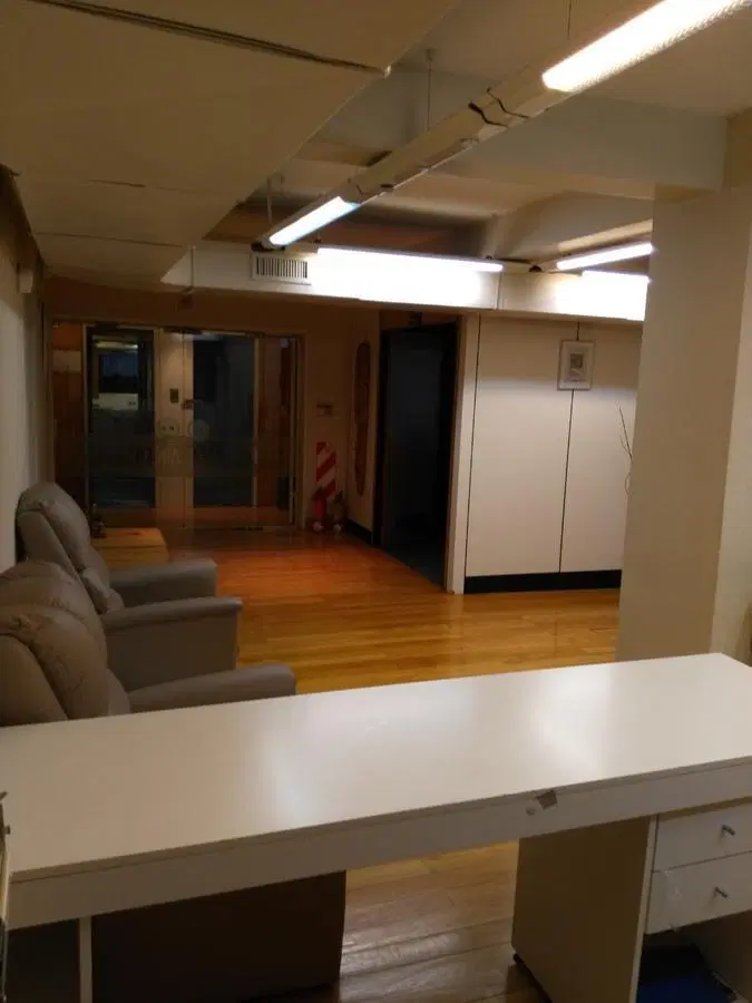 Oficina en venta impecable estado en Microcentro. Luminosa, espaciosa. Excelente ubicación. 5