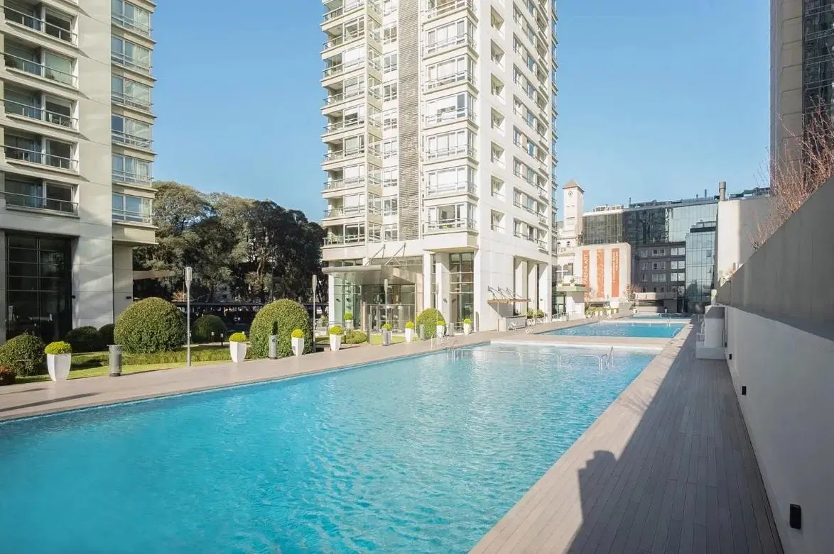 Departamento en venta Puerto Madero con cochera y baulera 5