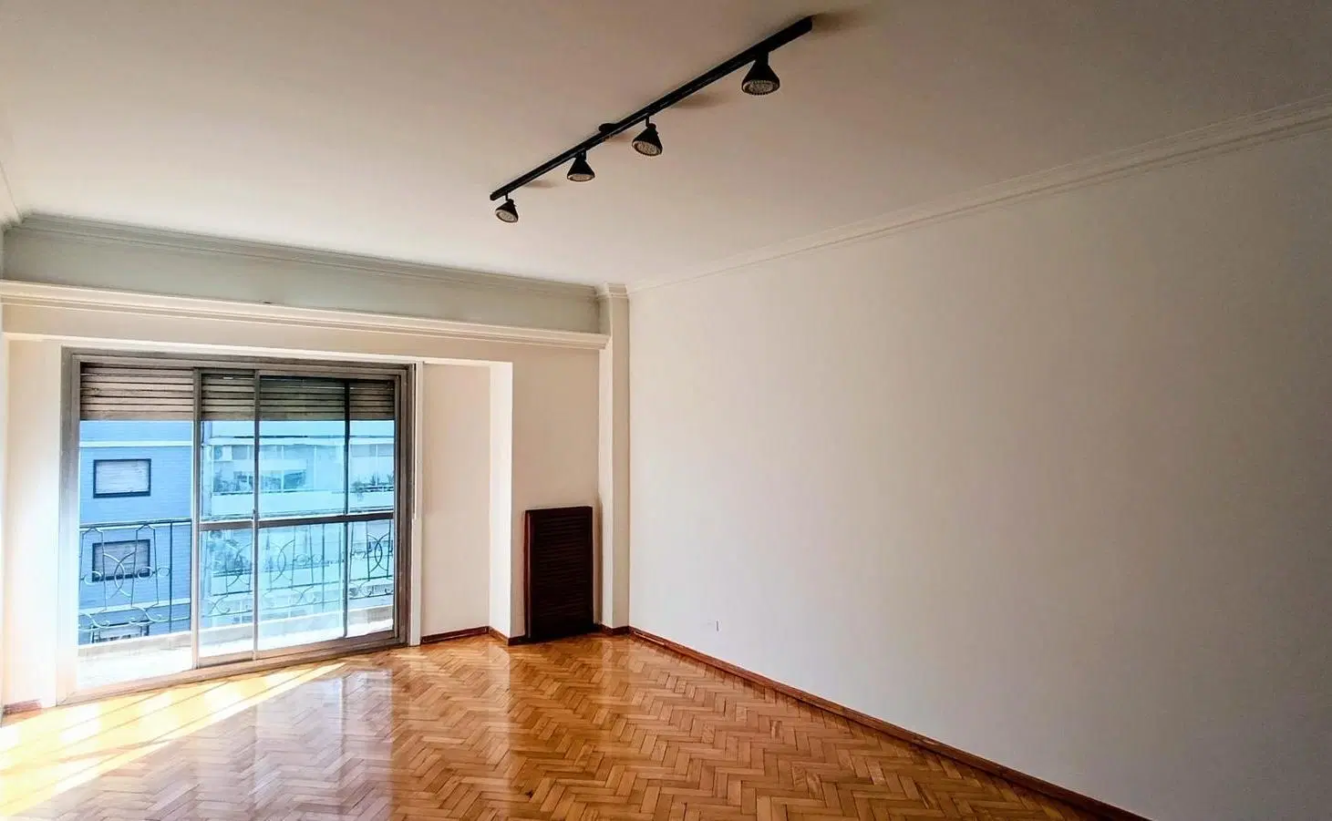 Departamento en Venta de 4 ambientes mas dependencia en Recoleta, Muy luminoso !!! 5