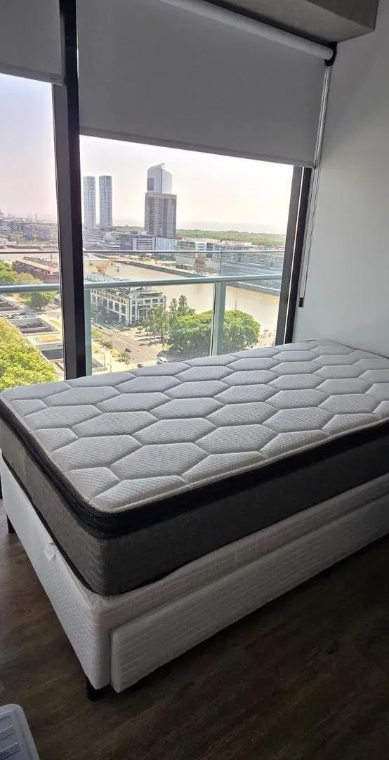 Departamento en Alquiler de 3 Ambientes en Puerto Madero Amoblado con Cochera Quartier del Bajo 2